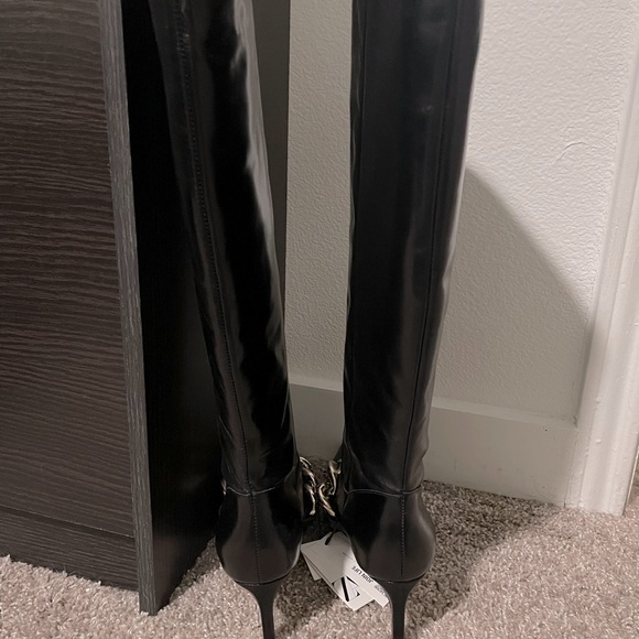Zara Heeled Leather Knee High Boots With Chain Detail - Picture 9 of 16